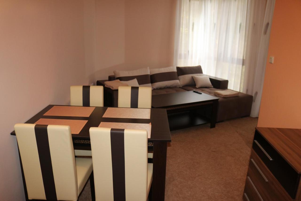 דירות פמפורובו Winter Аpartments Gerovi מראה חיצוני תמונה